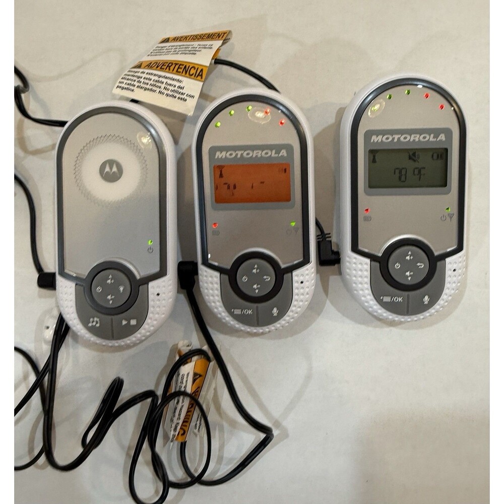 Motorola Baby MBP16/2BU 2-Audio Baby Monitor & 2 Parent Units~990’ Range Tested